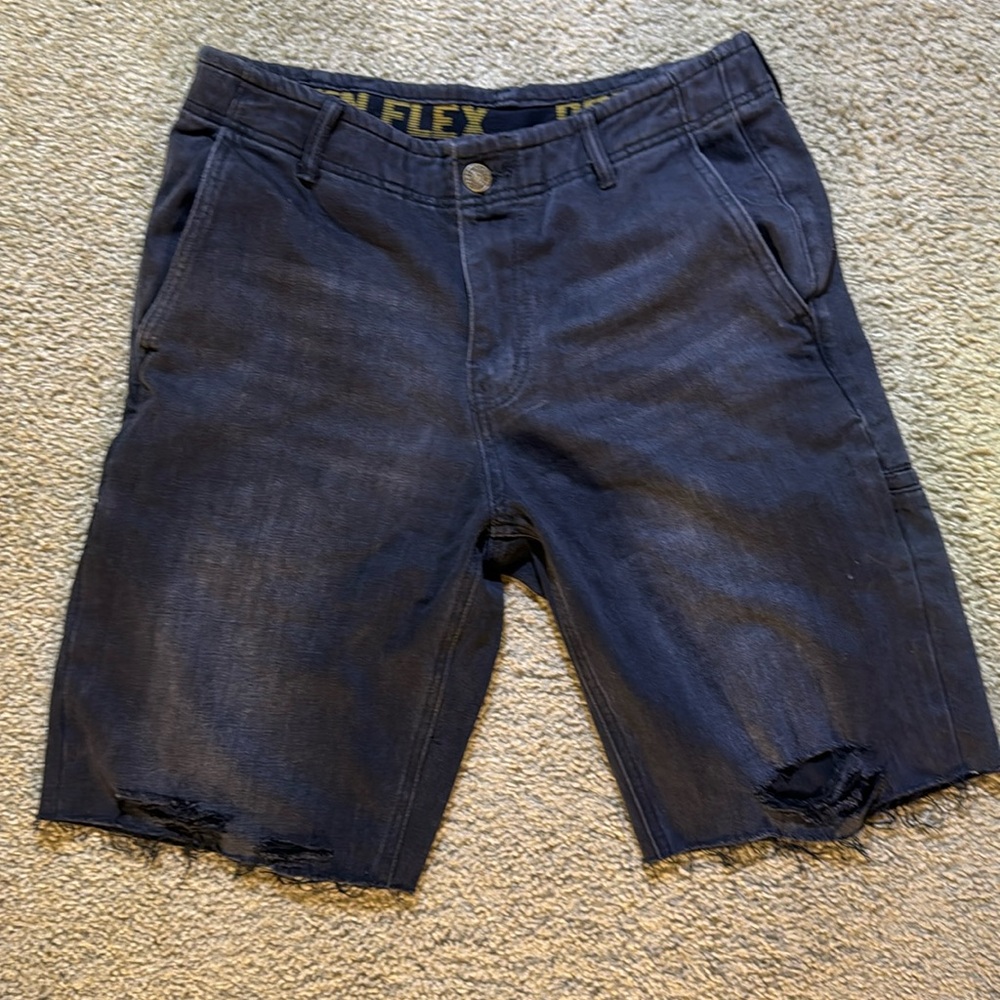 JEANS UNISEX Size 34 x 32, Ripped Jeans Shorts The Drive Clothing